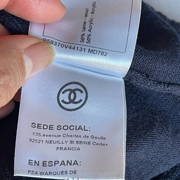 CHANEL Midnight Blue Knit Dress with Button Accents size 36(XS-S) - Picture 11 of 16